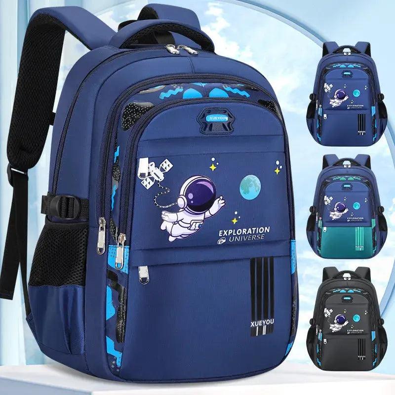 Options of the AstroVoyager Waterproof Backpack for boys in school age of 7-13 - myHelestia