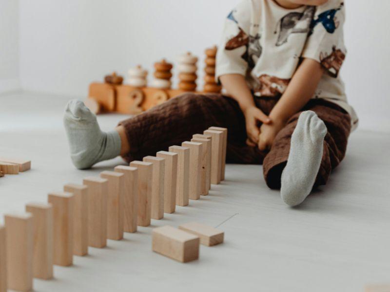 myHelestia Wooden Domino Blocks and Stacking Toys - Sensory-Friendly Educational Toys for Kids with Autism and Special Needs.