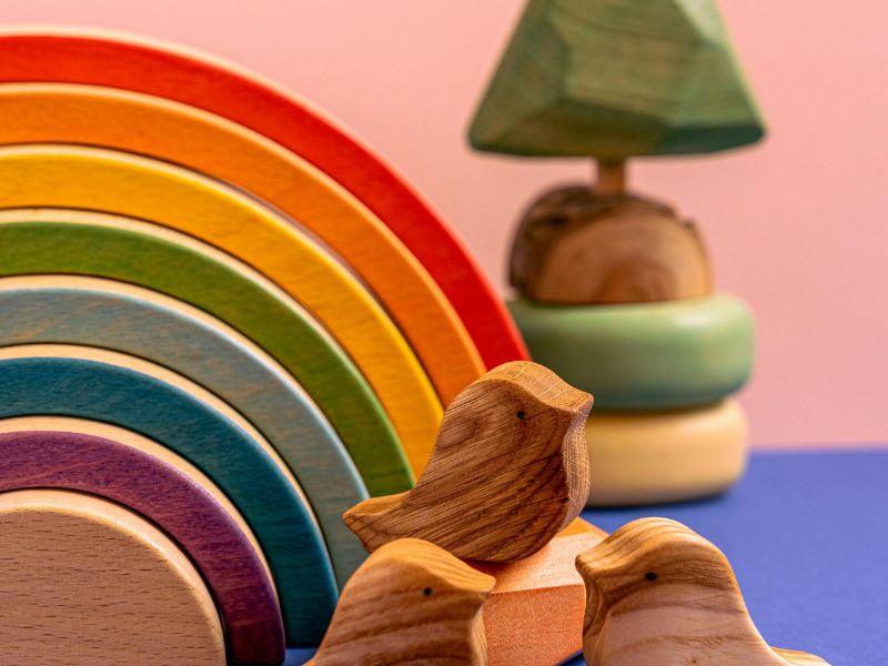 myHelestia Wooden Rainbow Stacker and Bird Toys - Educational and Sustainable Wooden Toys for Kids.