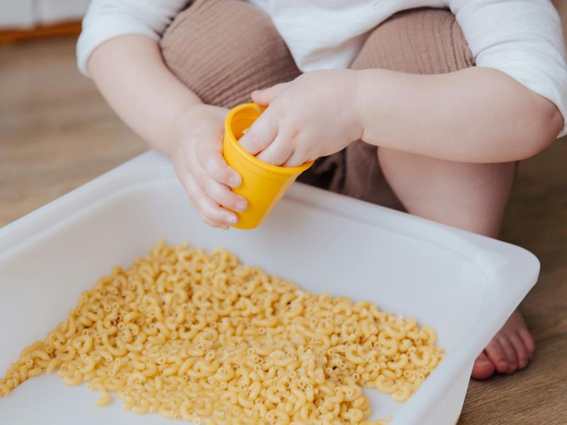 myHelestia Sensory Play Toy with Macaroni and Yellow Cup - Hands-On Activities for Toddlers and Kids with Autism.