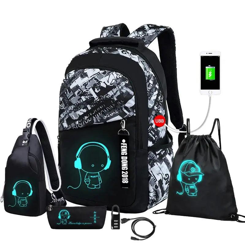 GlowMate Urban Stealth model of the GlowMate Kids Schoolbag for boys in school - myHelestia