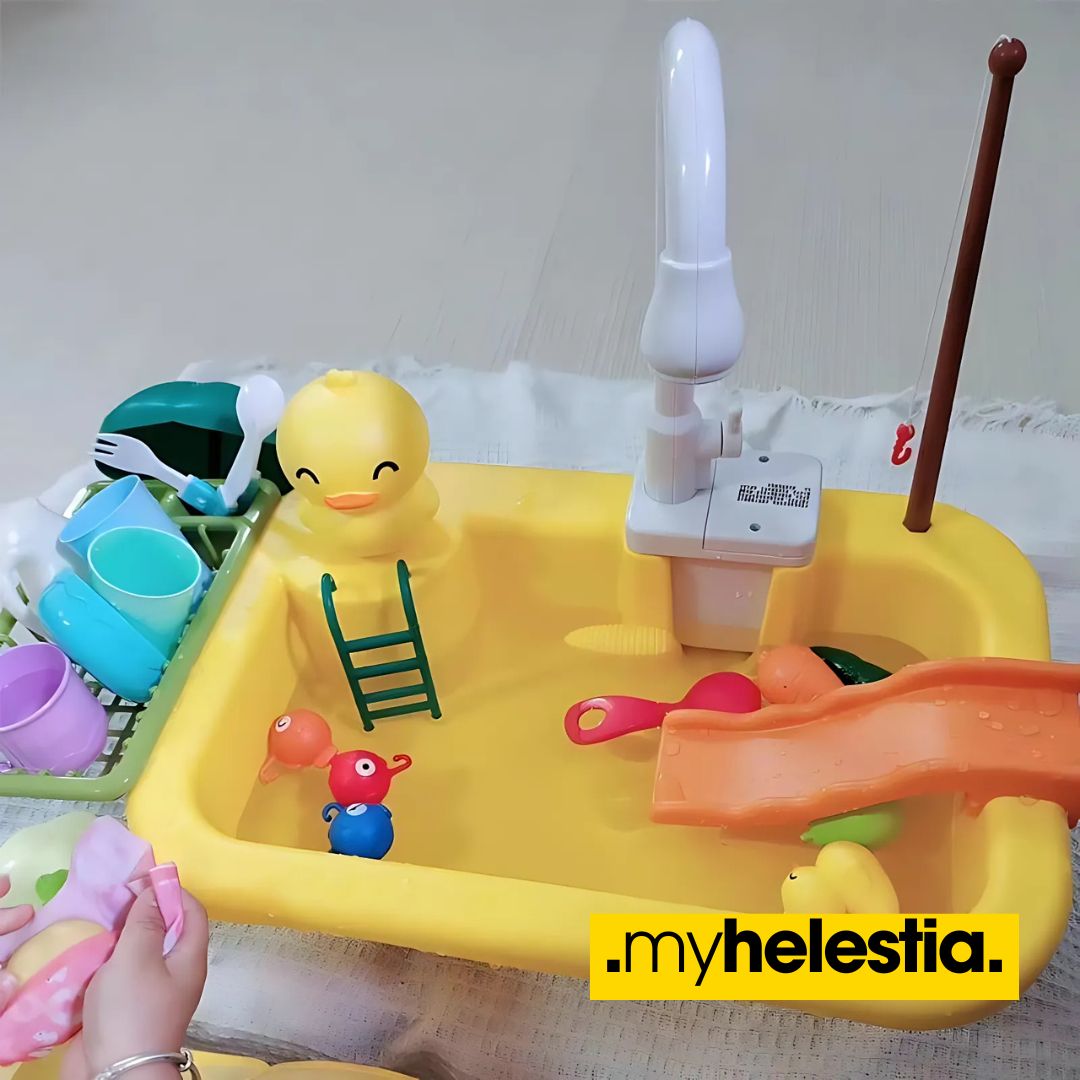 Little Splash Adventure Kitchen in use